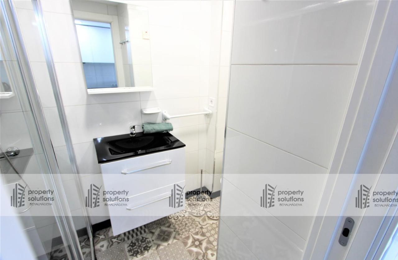 127 Jupiter Estudio. Vista Al Jardin Y La Piscina. Benalmadena Exterior photo
