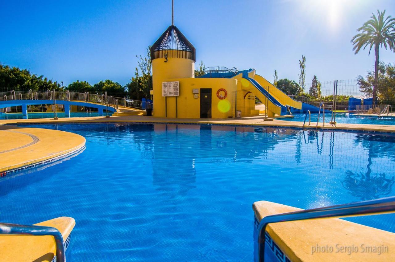 127 Jupiter Estudio. Vista Al Jardin Y La Piscina. Benalmadena Exterior photo