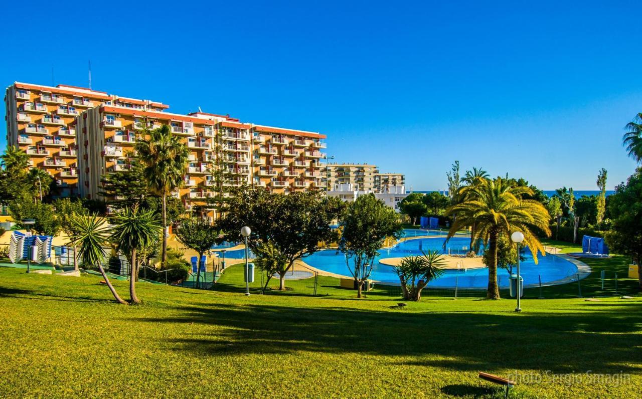 127 Jupiter Estudio. Vista Al Jardin Y La Piscina. Benalmadena Exterior photo
