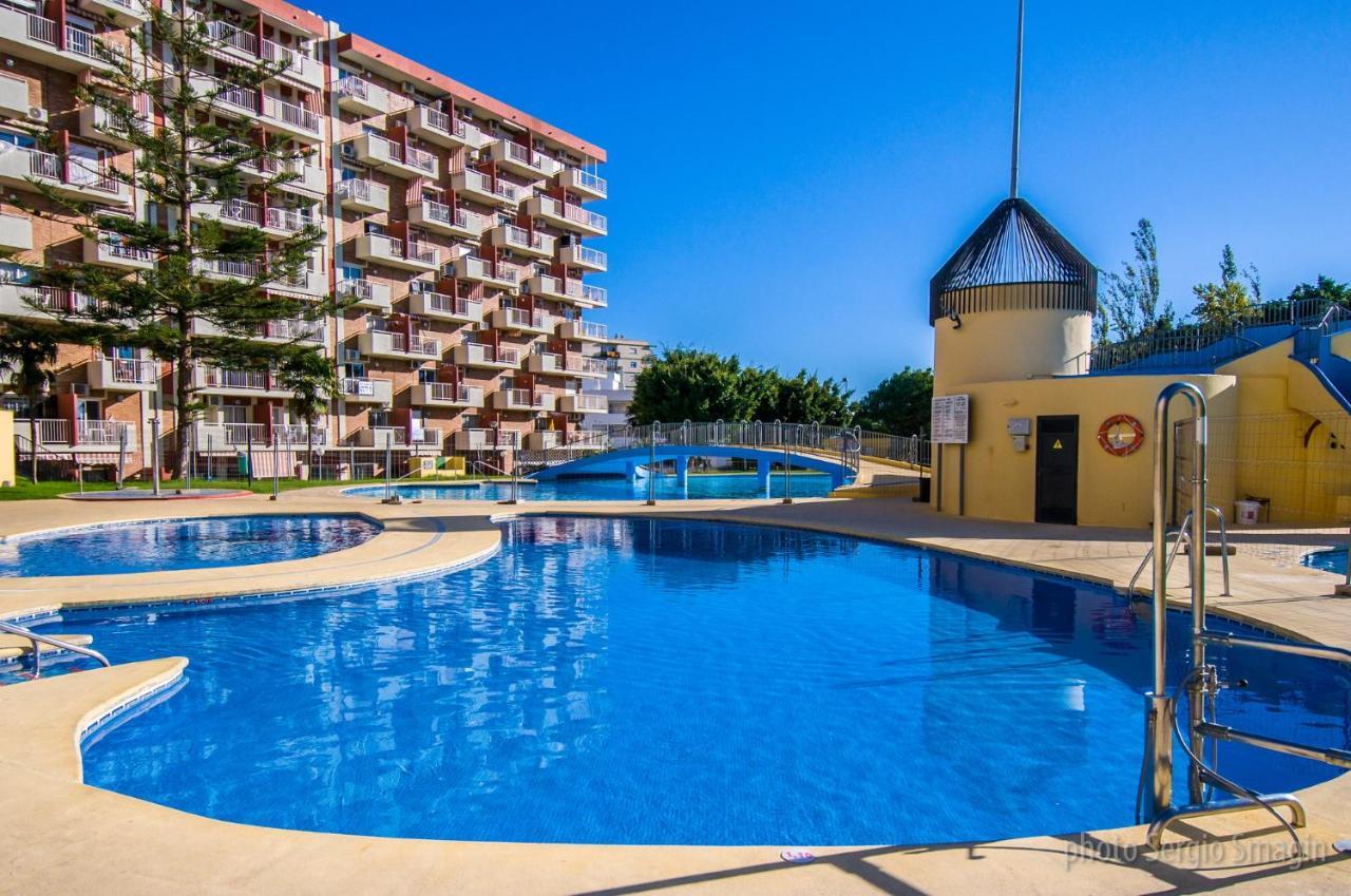 127 Jupiter Estudio. Vista Al Jardin Y La Piscina. Benalmadena Exterior photo