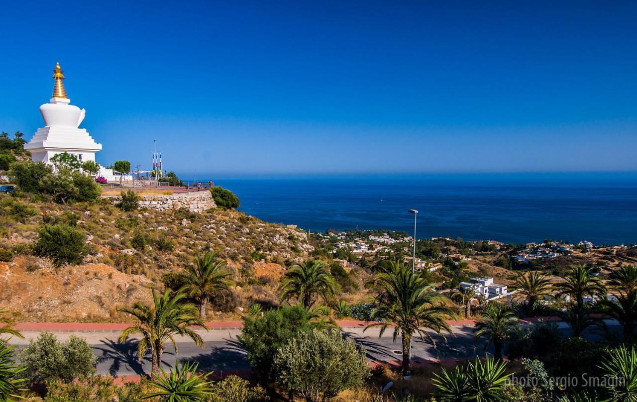 127 Jupiter Estudio. Vista Al Jardin Y La Piscina. Benalmadena Exterior photo